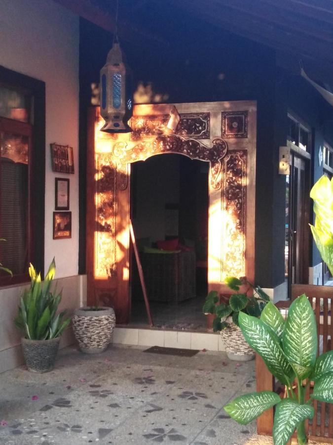 Villa Murni لوفينا المظهر الخارجي الصورة